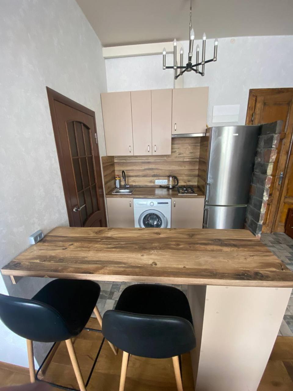 Апартаменти На Вулиці Антоновича Lviv Dış mekan fotoğraf